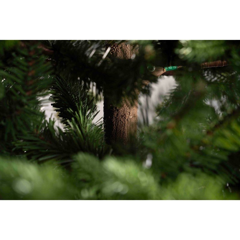 Albero di Natale Montasio dalla silhouette moderna e slanciata – foto 5