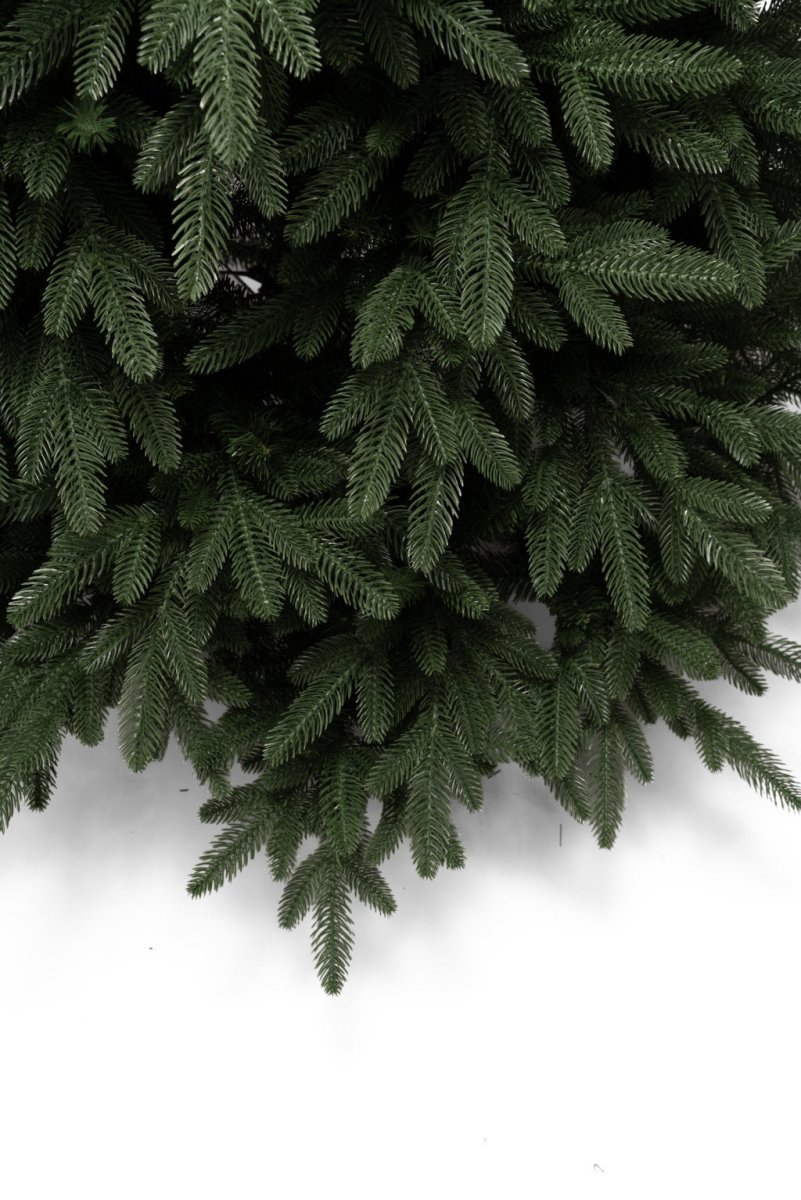 Albero di Natale Casentino verde con chioma ampia e rami realistici in PE e PVC – foto 7