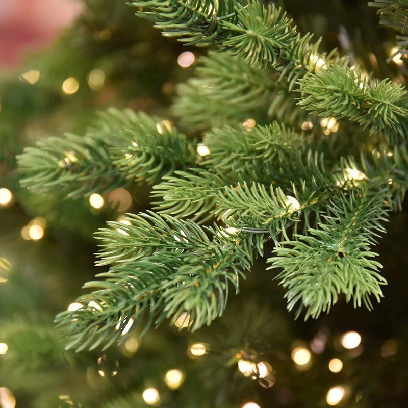 Albero di Natale Andromeda acceso con LED integrati a luce calda – foto 3