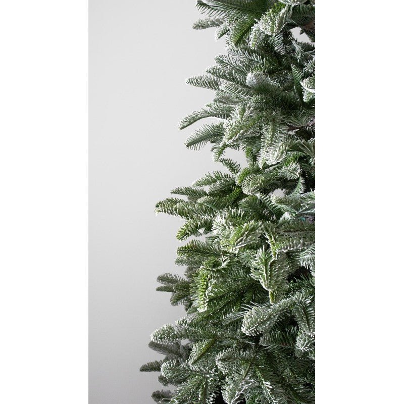 Albero di Natale Moena Slim innevato con tronco – foto 7