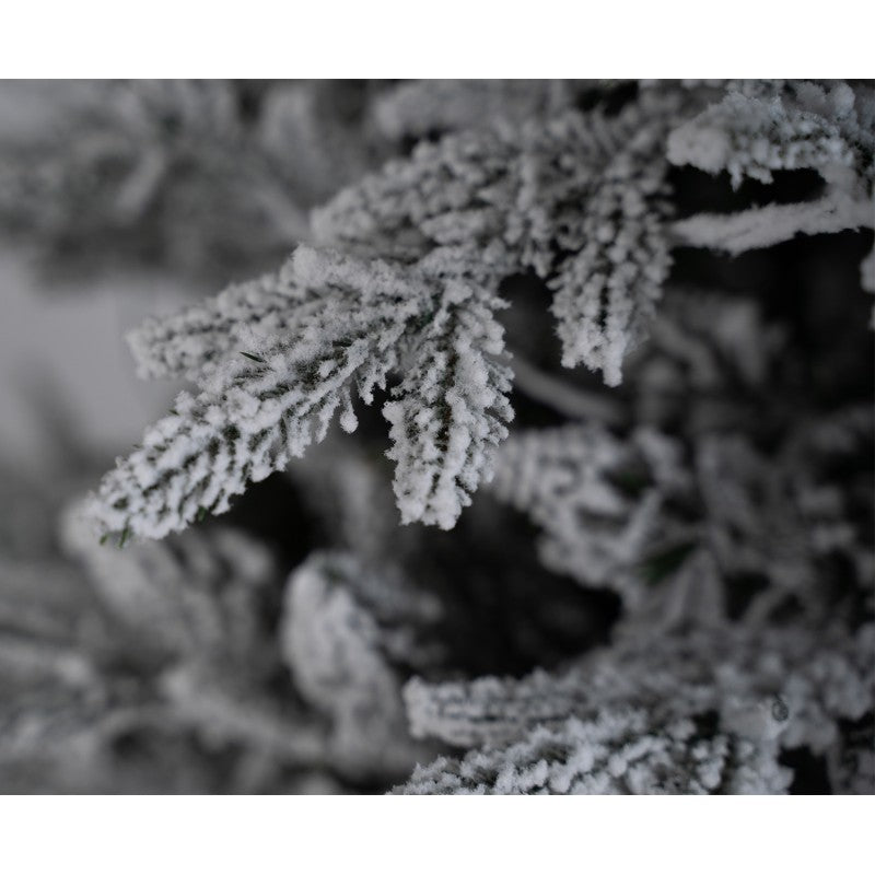 Albero di Natale Sappada innevato con base a forma di tronco di legno – foto 6
