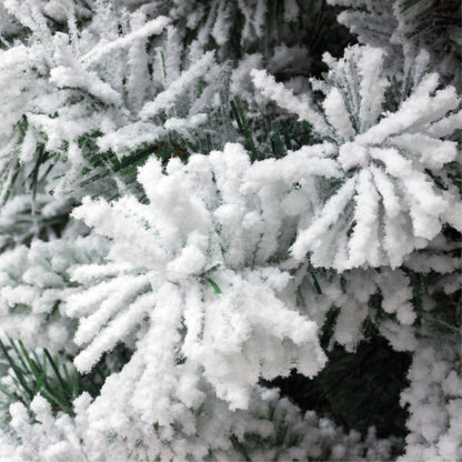 Albero di Natale Madesimo slim innevato con chioma folta e sagoma stretta – foto 2