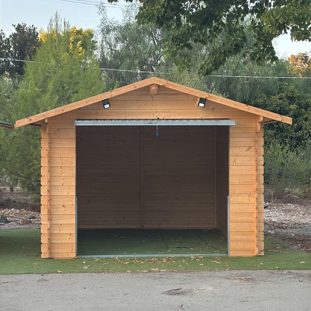 Garage in legno Menta 320x500 cm – Blockhaus 28 mm