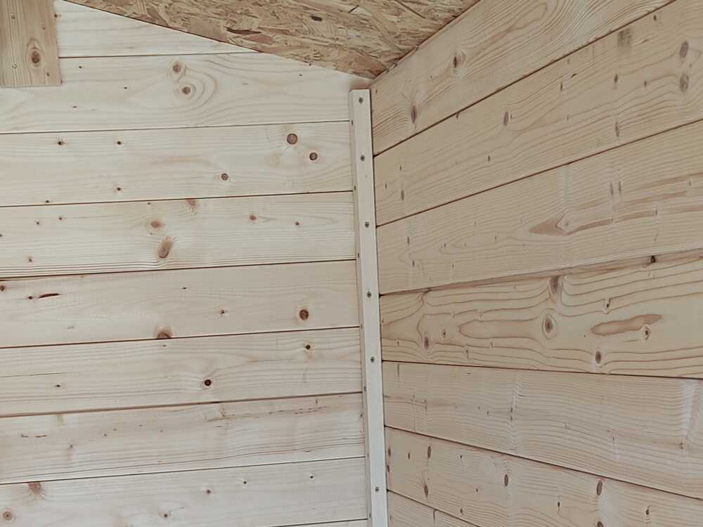 Casetta in legno Sara 396x396 cm – Kit Montaggio Incluso
